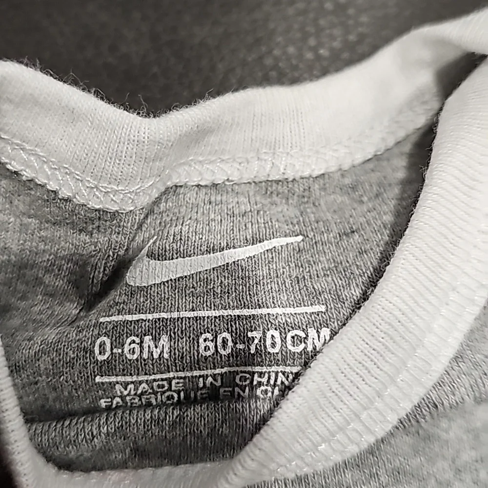 Nike onesie - Picture 5 of 6